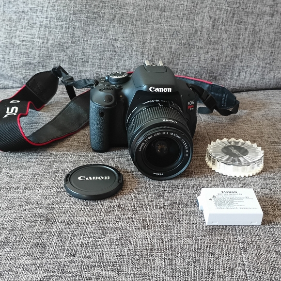 Canon ds126311 EOS Rebel T3i Camera - Picture 1 of 16